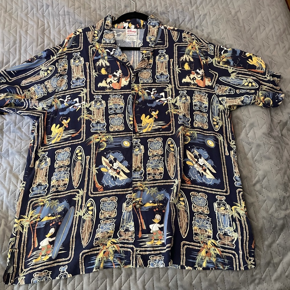 Mickey and friends men’s Hawaiian shirt